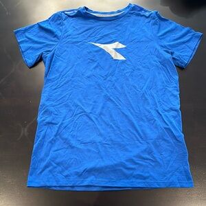 Diadora Youth XL tshirt new condition